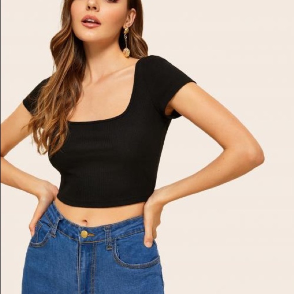 Square neck crop top